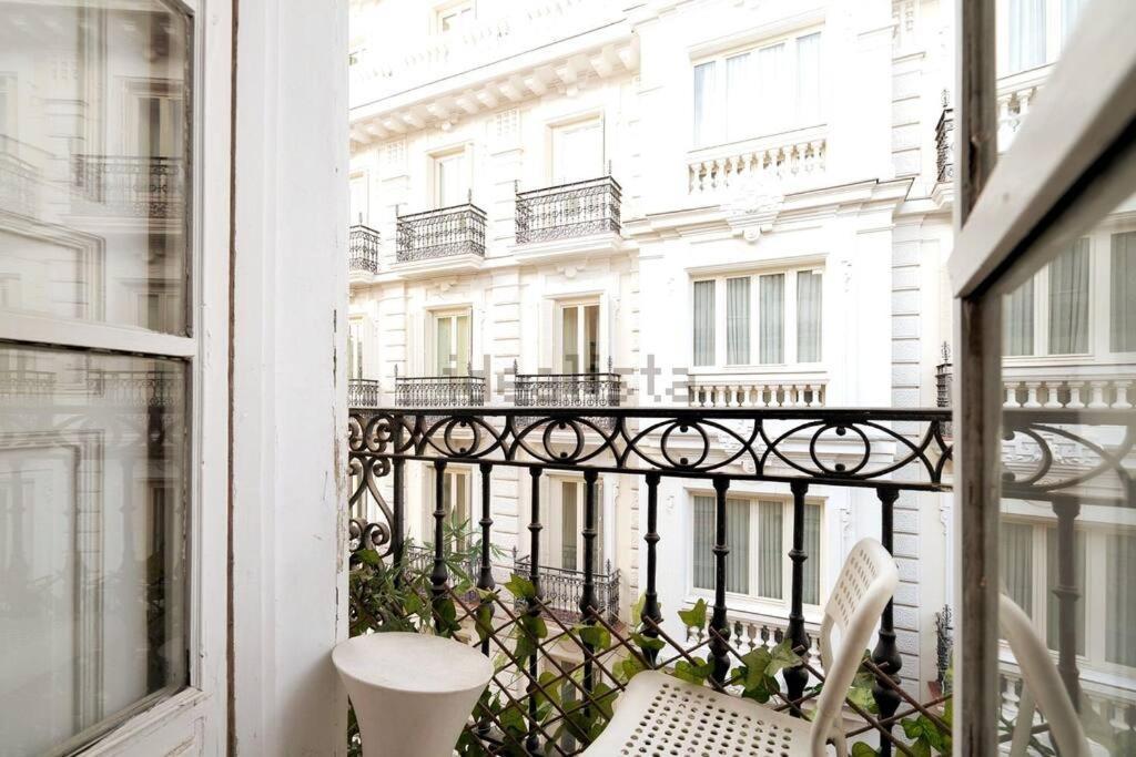 Flat For Groups 8 People In Gran Via-Cgrac4 Apartment Мадрид Екстериор снимка